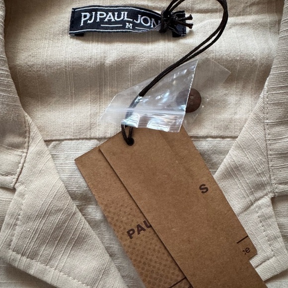 PJ Paul Jones Men’s Button Up Short Sleeve Shirt Natural Color NWT Size Medium - Picture 5 of 5